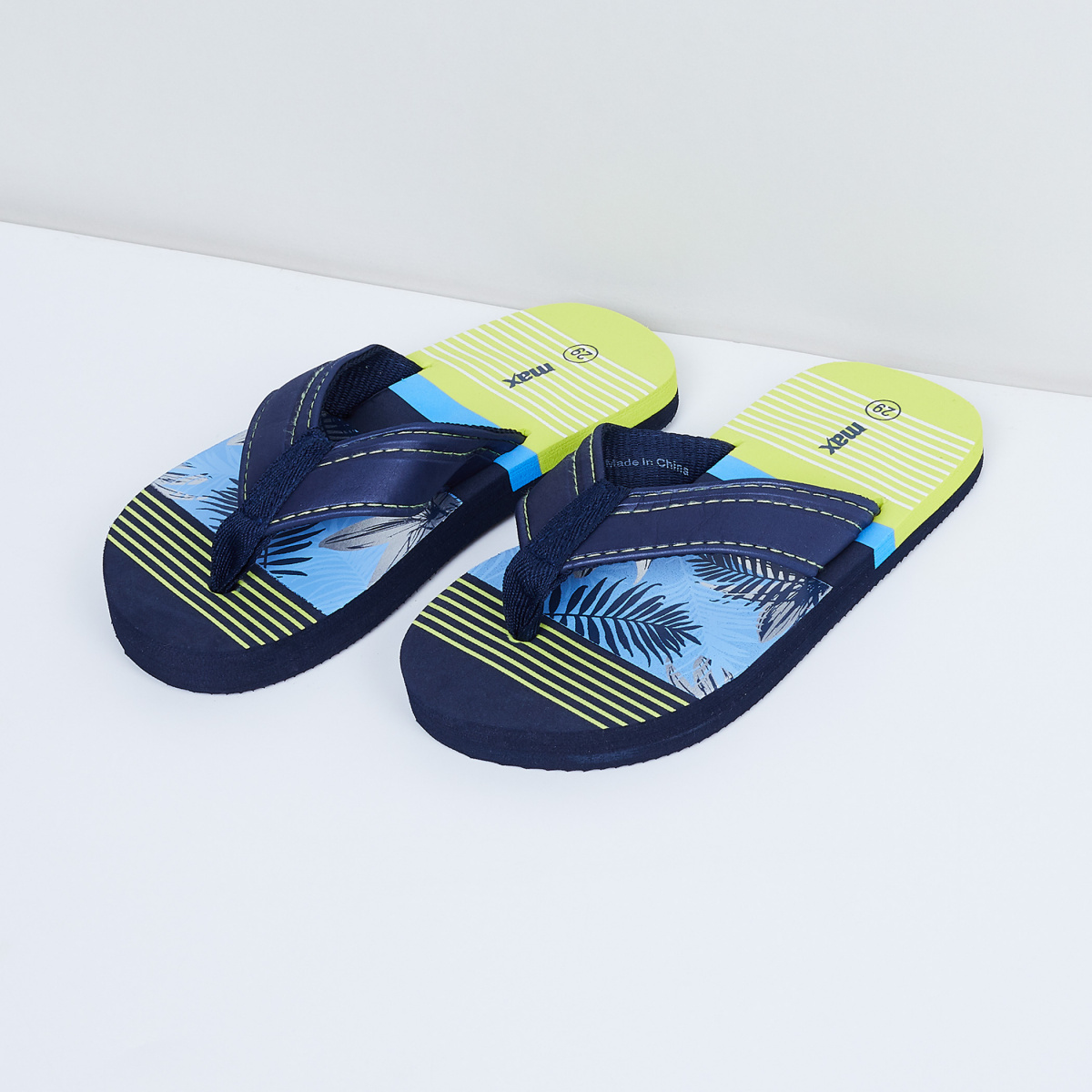 MAX Printed Slippers