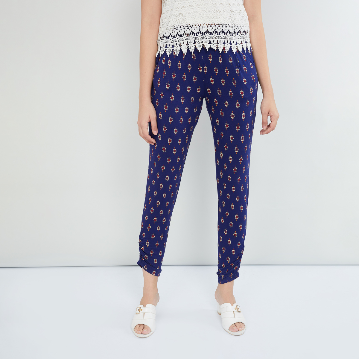 MAX Printed Knitted Pants