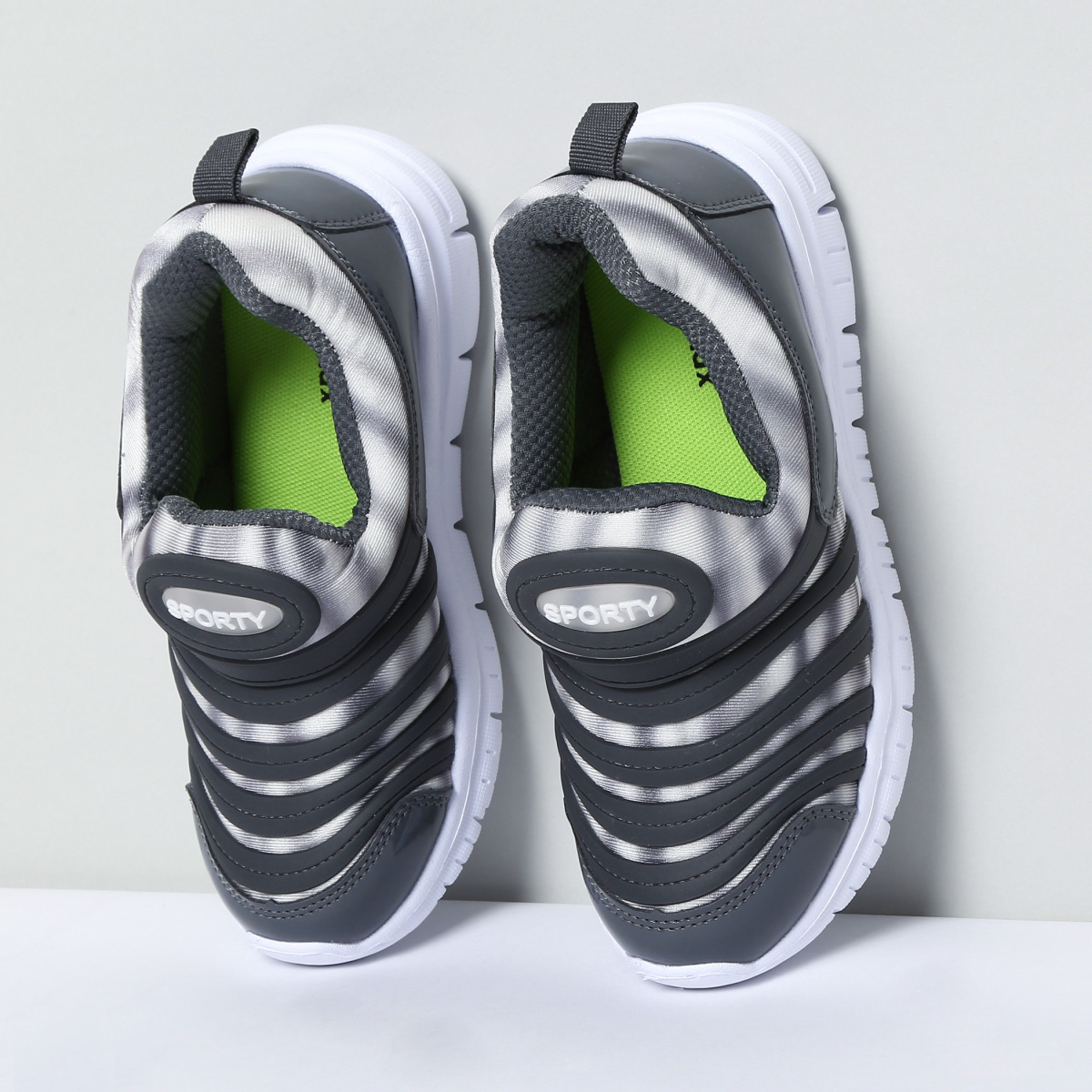 MAX Panelled Slip-On Sports Shoes