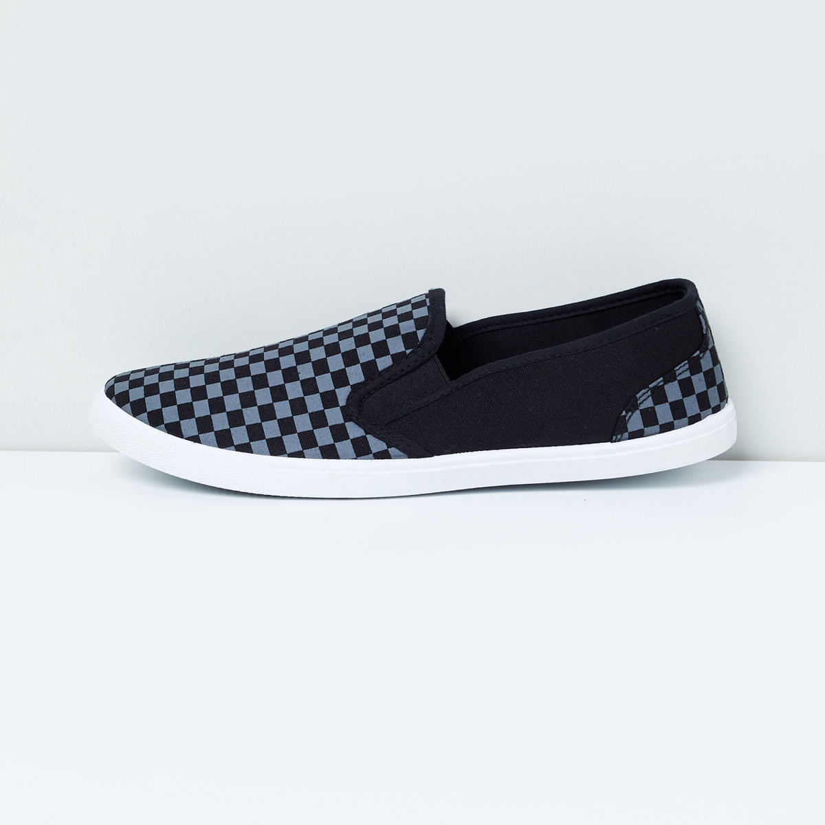 MAX Checked Slip-On Casual Shoes