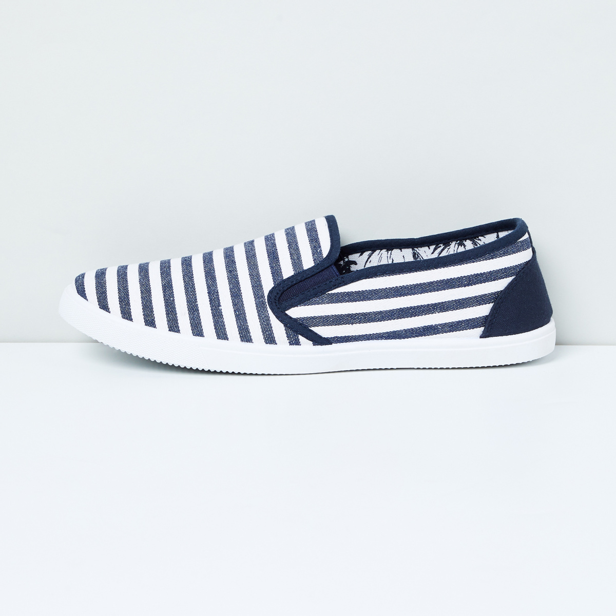 MAX Striped Slip-On Casual Shoes