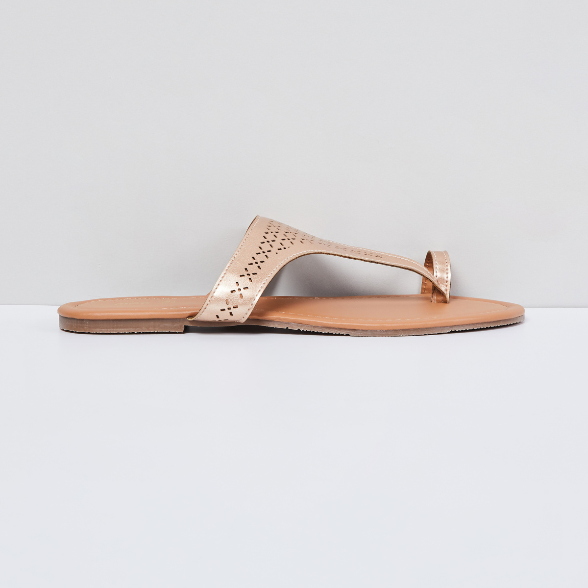 MAX Laser-Cut Toe-Ring Flat Sandals