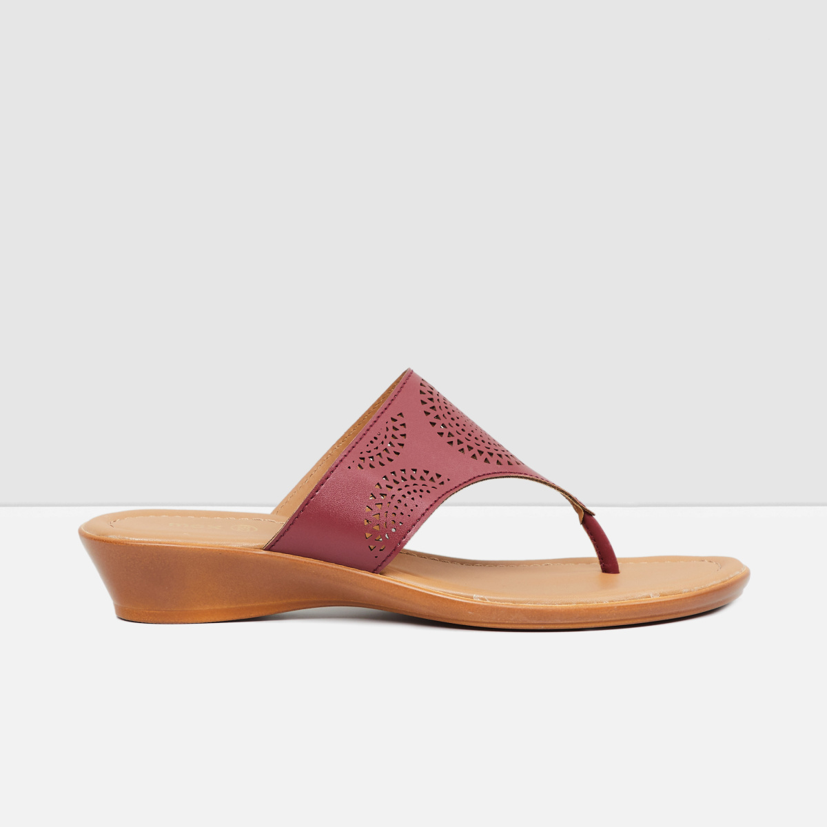 MAX Cut-Out Detail Slip-On Wedges
