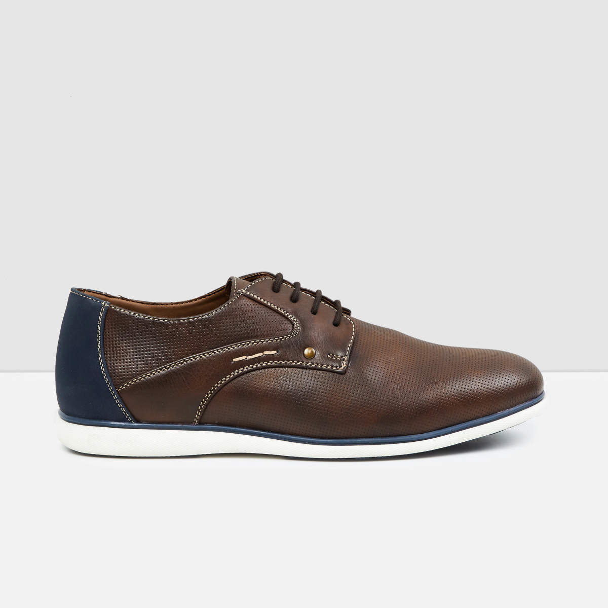 MAX Solid Casual Derby Shoes