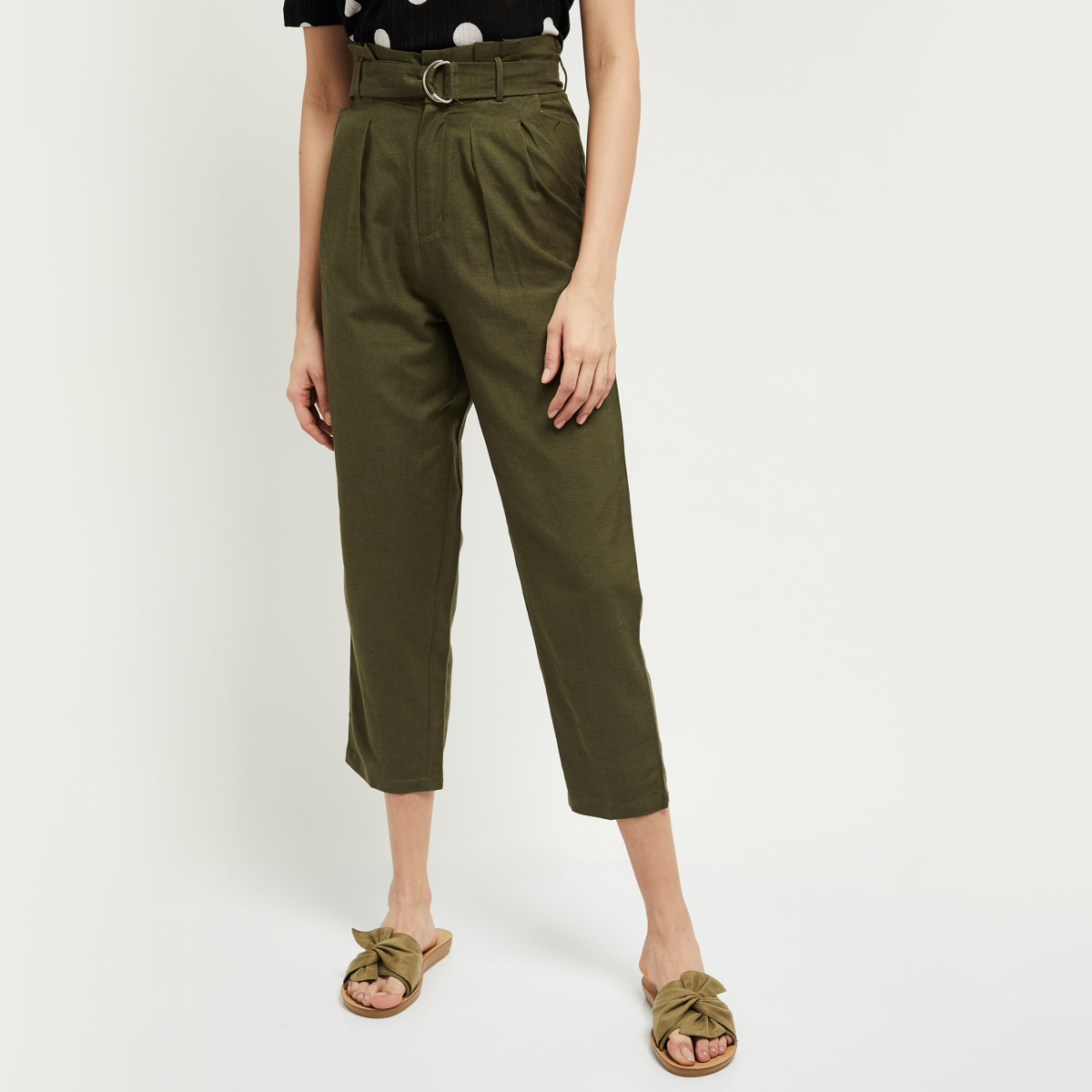 MAX Solid Pleated Cropped Trousers with Fabric Belt