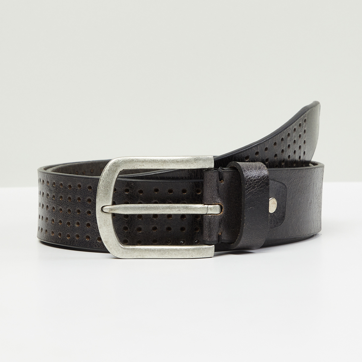MAX Laser Cut-Out Detail Casual Belt