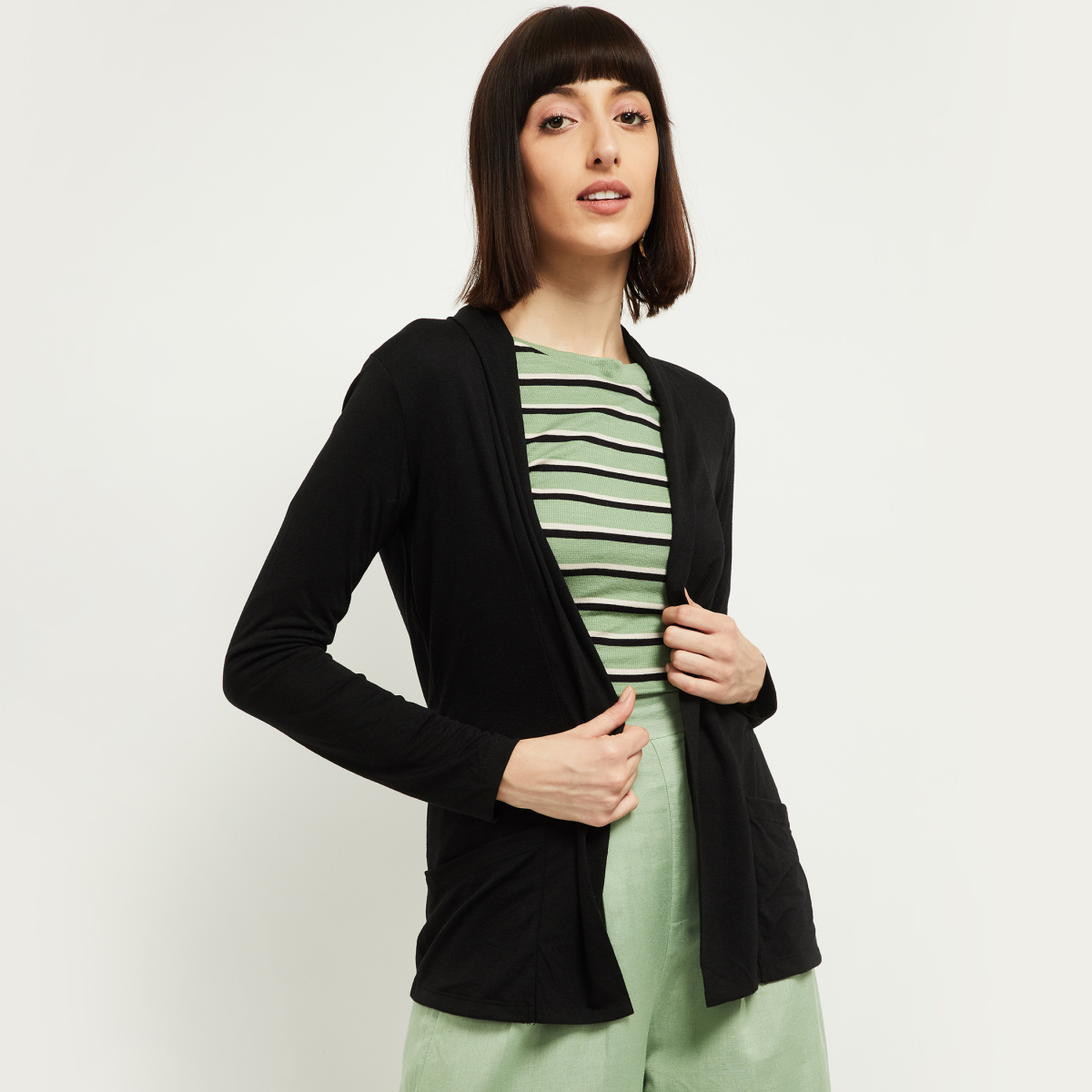 MAX Solid Shrug with Insert Pockets