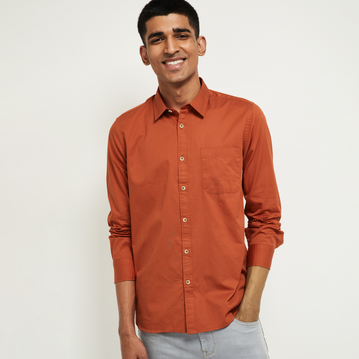 MAX Solid Slim Fit Casual Shirt