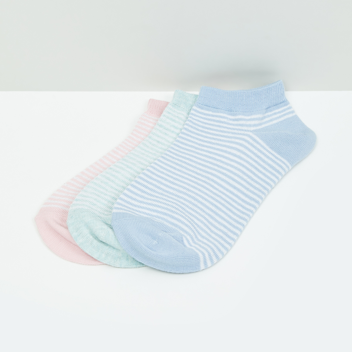 MAX Textured Socks - Pack of 3