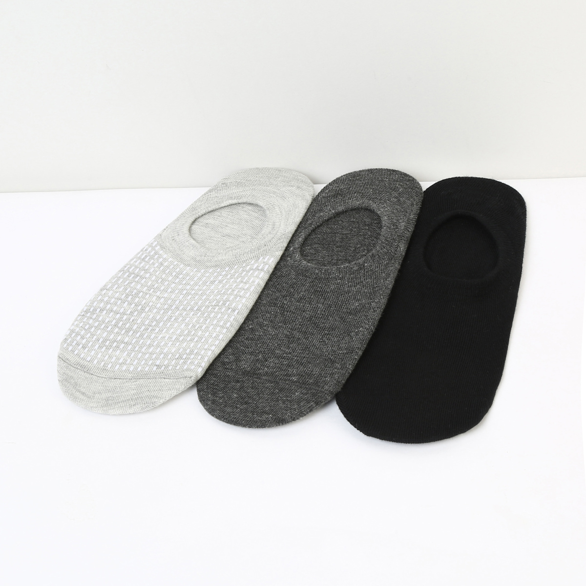 MAX Solid No-Show Socks - Set of 3