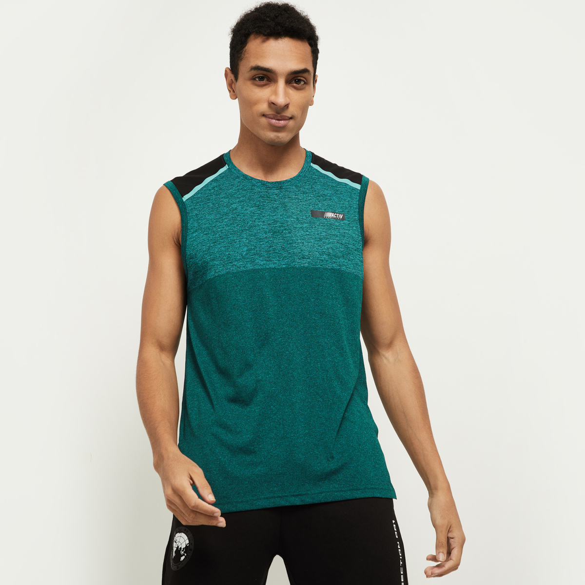 MAX Colourblocked Sleeveless Sports T-shirt