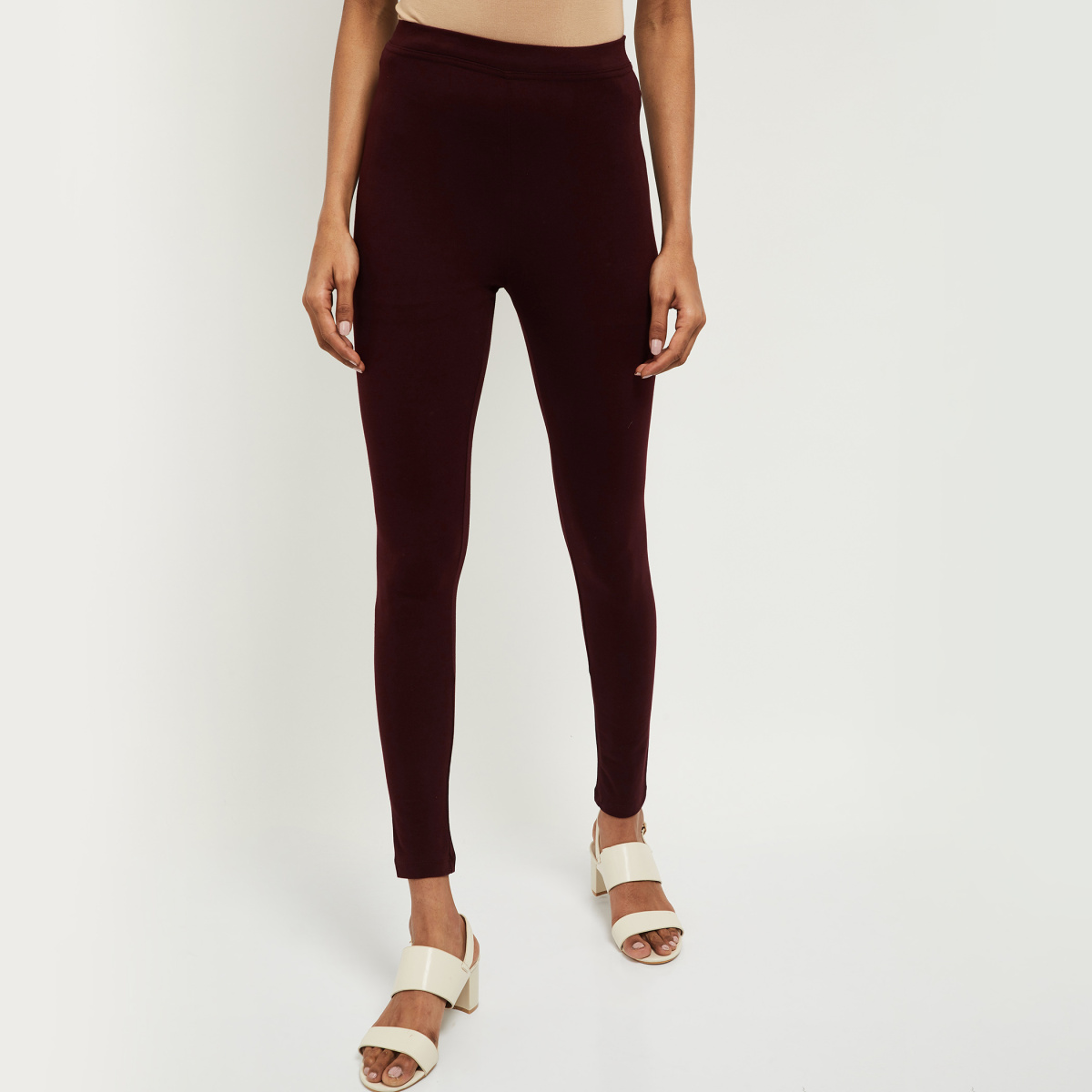 MAX Solid Knitted Leggings