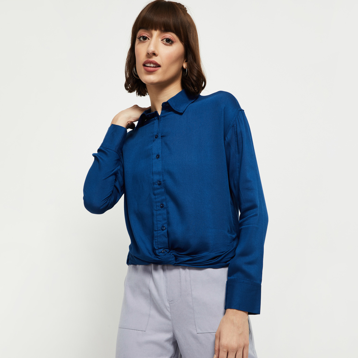 MAX Solid Knotted Hem Casual Shirt