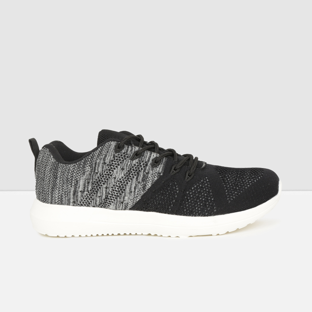 MAX Textured Sports Shoes