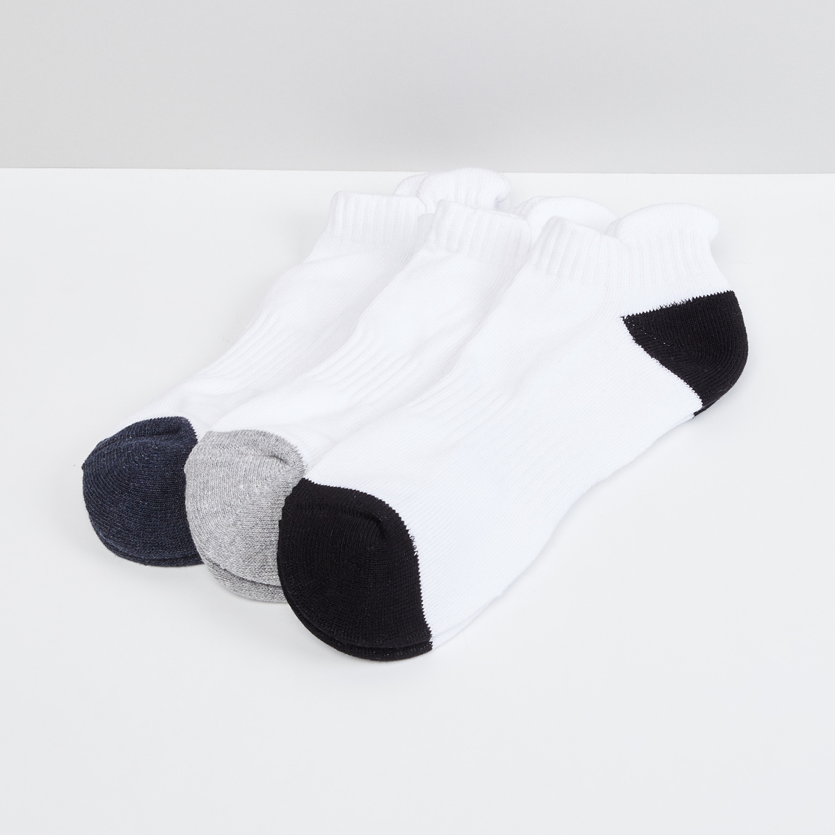 MAX Patterned Ankle-Length Socks- Set of 3