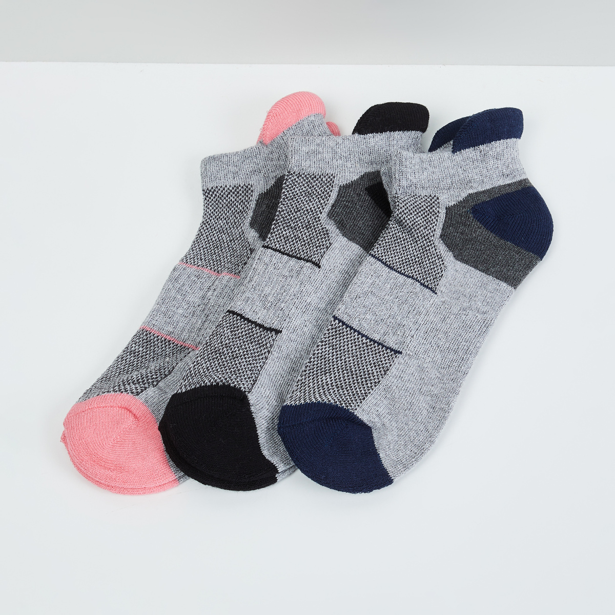 MAX Colorblocked Socks- Set of 3