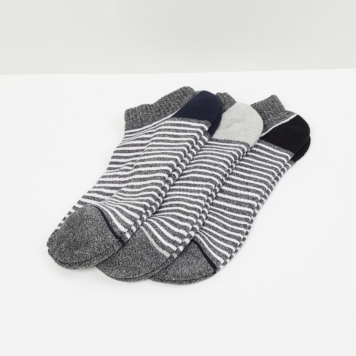MAX Striped Socks- Set of 3