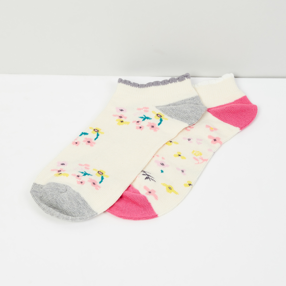 MAX Floral Pattern Socks- Set of 2