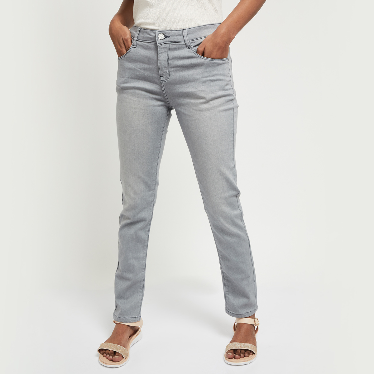 MAX Stonewashed Pencil Fit Jeans
