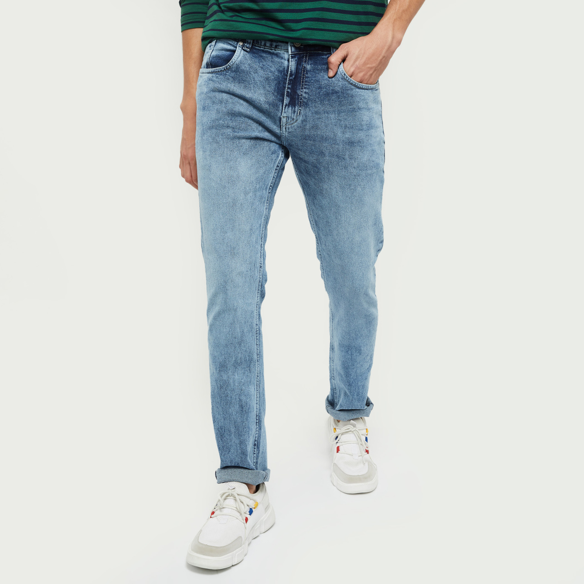 MAX Stonewashed Slim Fit Jeans