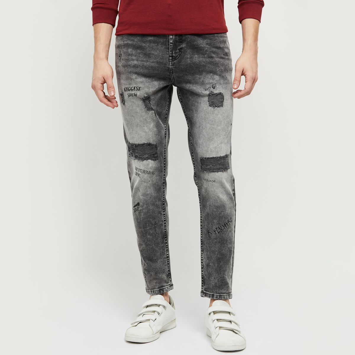 MAX Stonewashed Carrot Fit Jeans