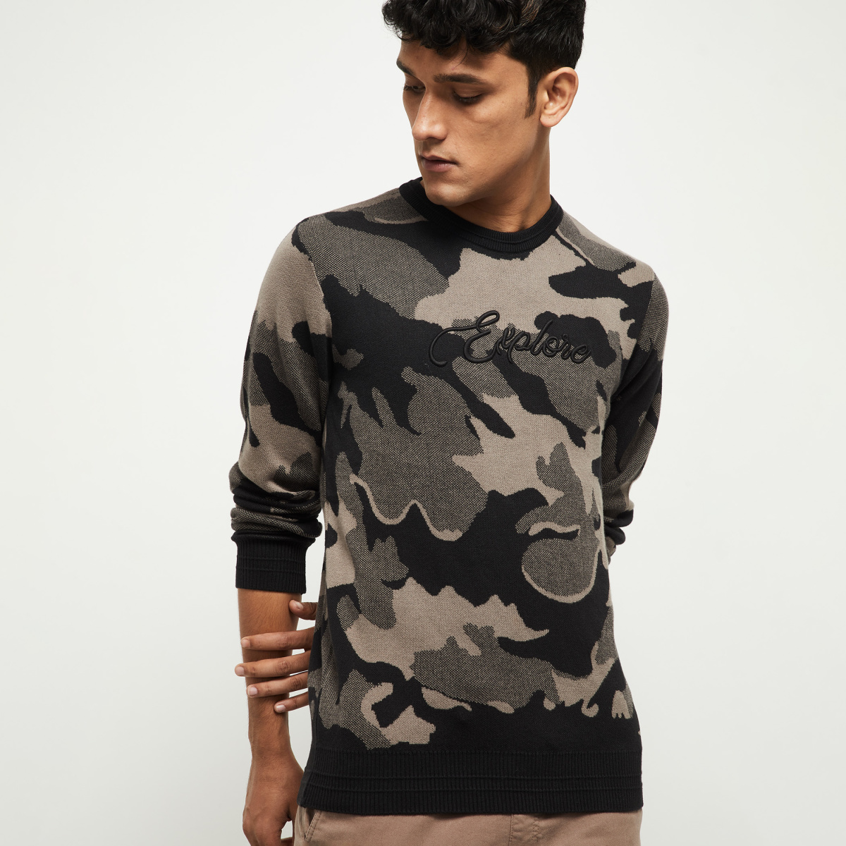 MAX Camouflage Print Crew Neck Sweatshirt