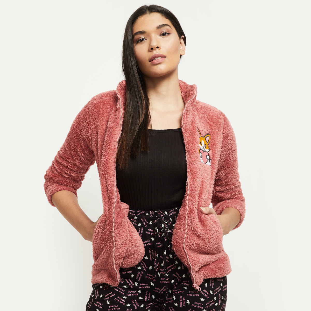 MAX Applique Detailed Fuzzy Lounge Sweater