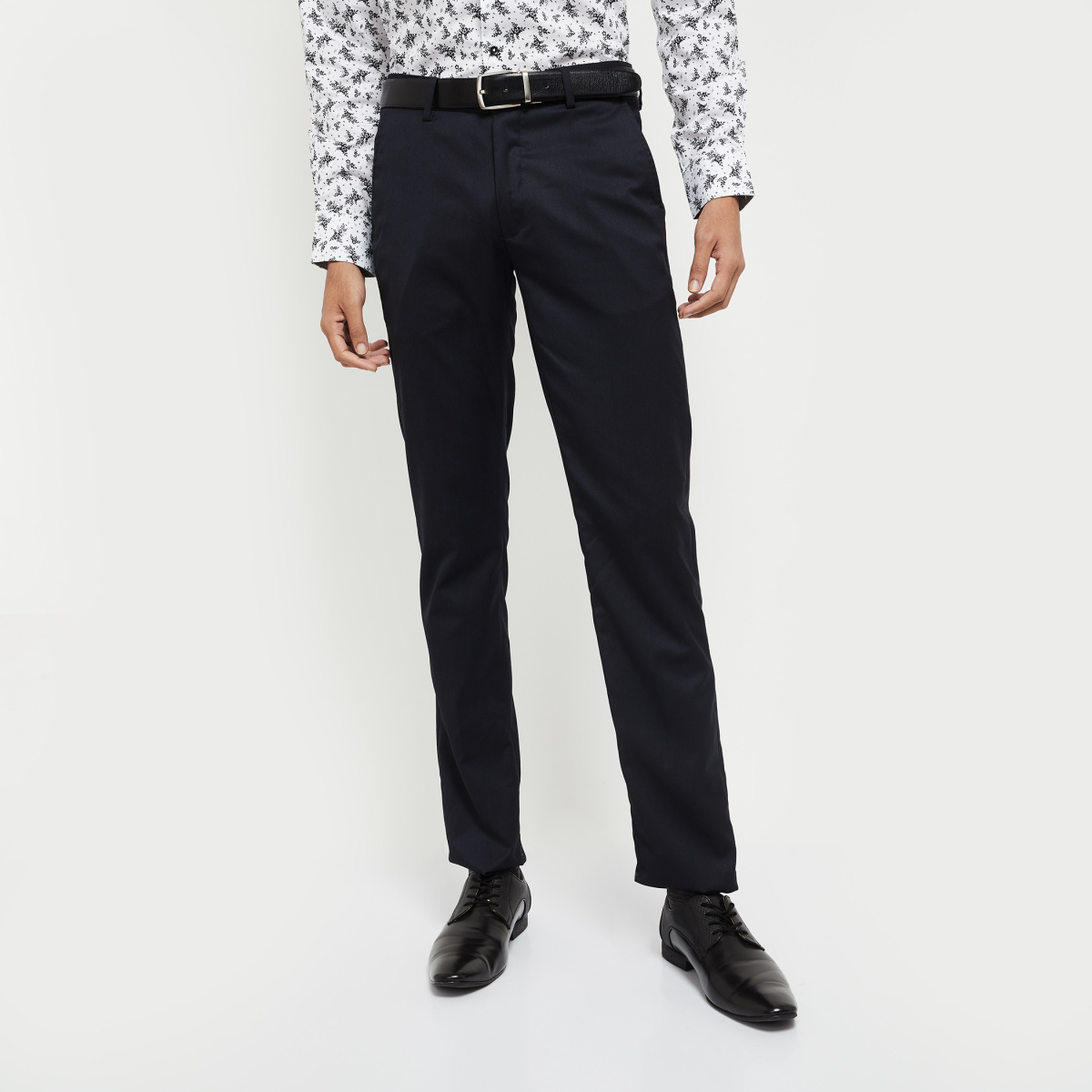 MAX Solid Slim Fit Formal Trousers