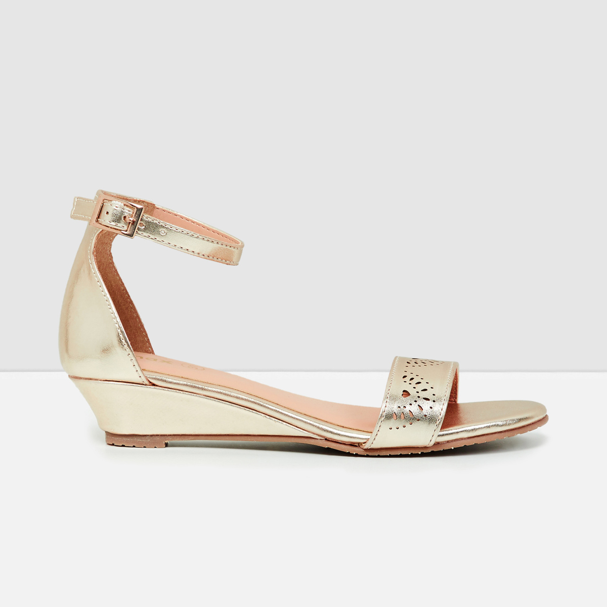 MAX Cut-Out Detail Heel Sandals