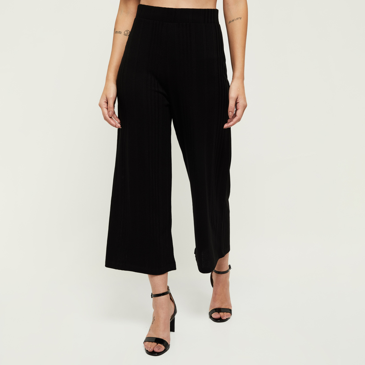 MAX Textured Flared Trousers
