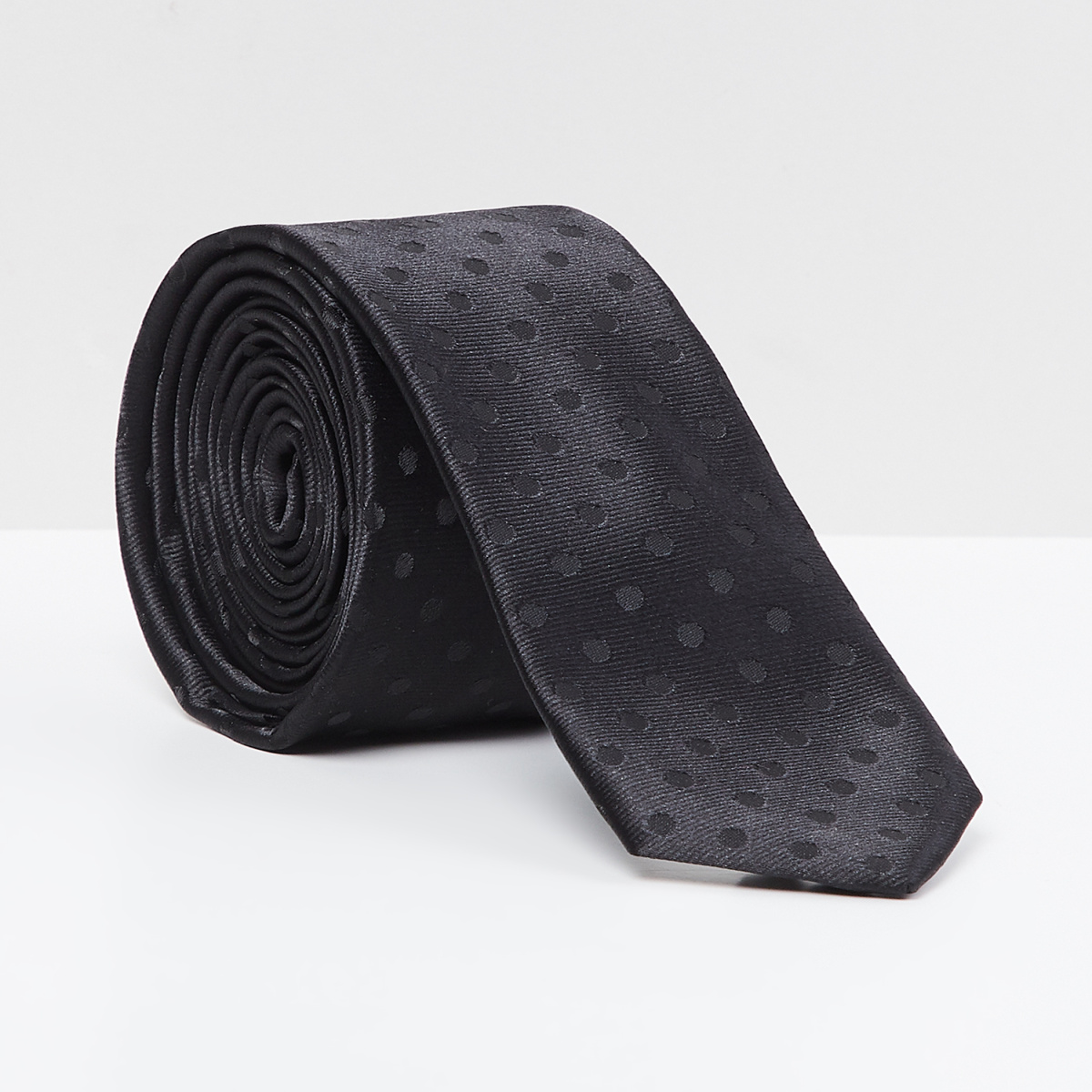 MAX Textured Tie