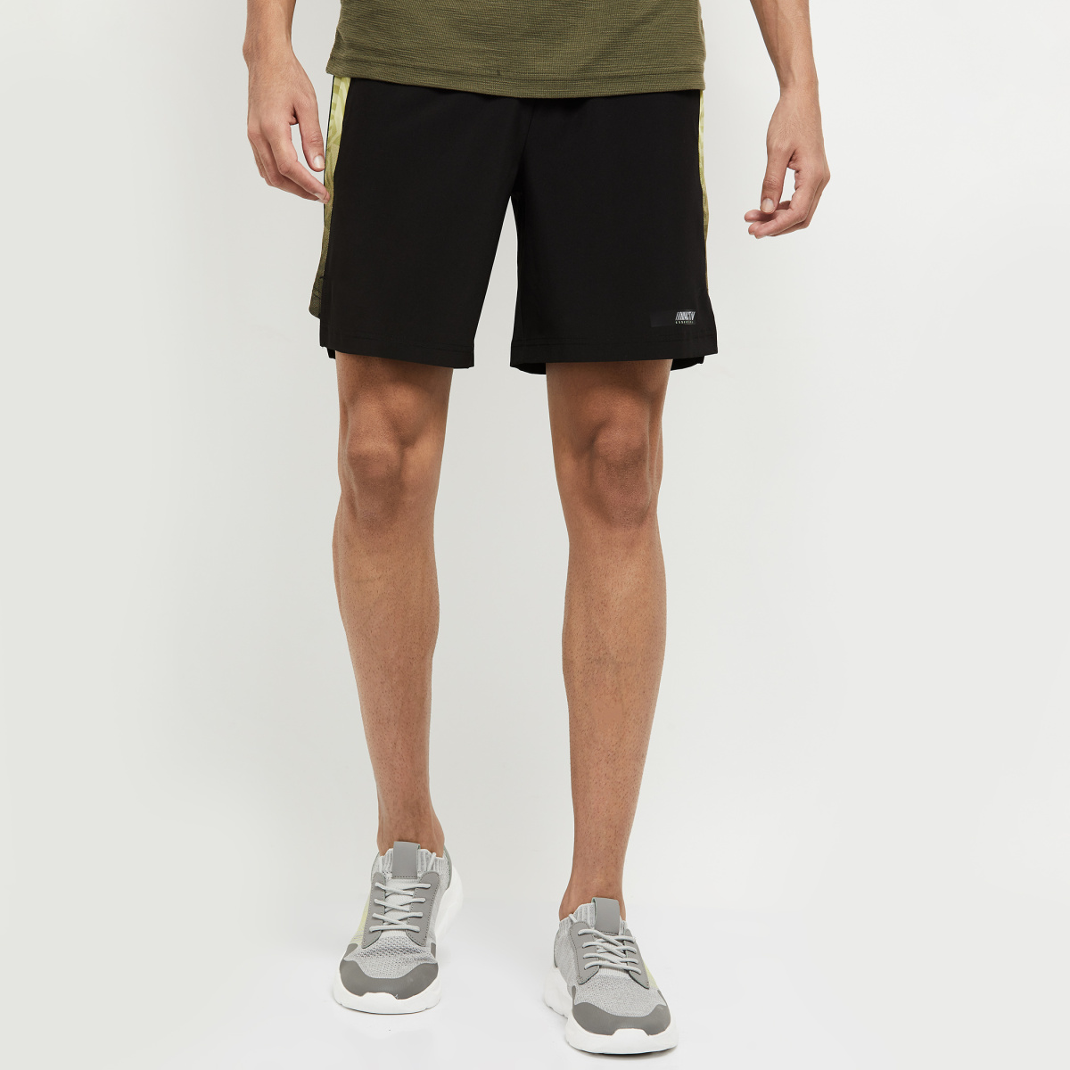 MAX Solid Sports Shorts with Tape Detail