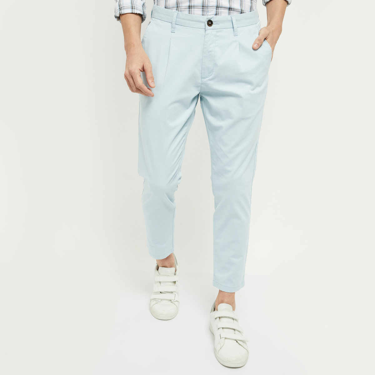 Max Solid Slim Fit Chinos