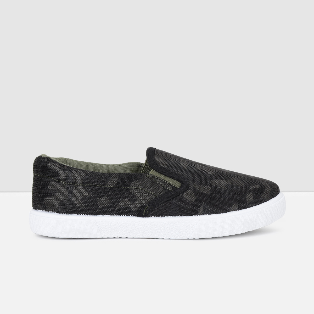 MAX Printed Slip-On Casual shoes